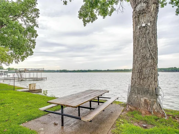 390 Driftwood Ct #3B-1, Azle, TX 76020