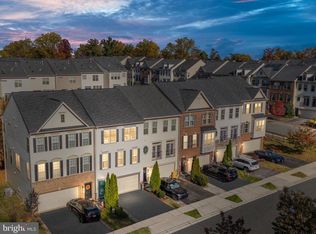 822 Nancy Lynn Ln, Arnold, MD 21012