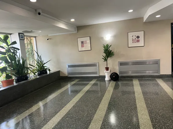 31-85 Crescent Street image 21 of 29