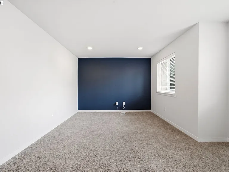 6901 NE 16th Ave — Photo 34
