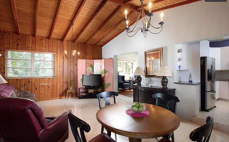 GREAT ROOM / DINING AREA