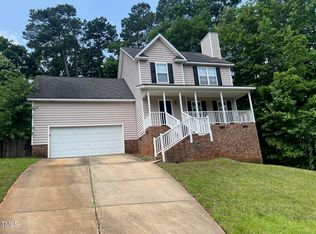 109 Hidden Farm Ln, Holly Springs, NC 27540