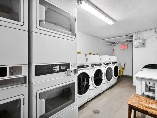 51 West 69th Street image 3 of 10