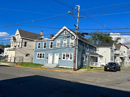 74 Park St Photo 1