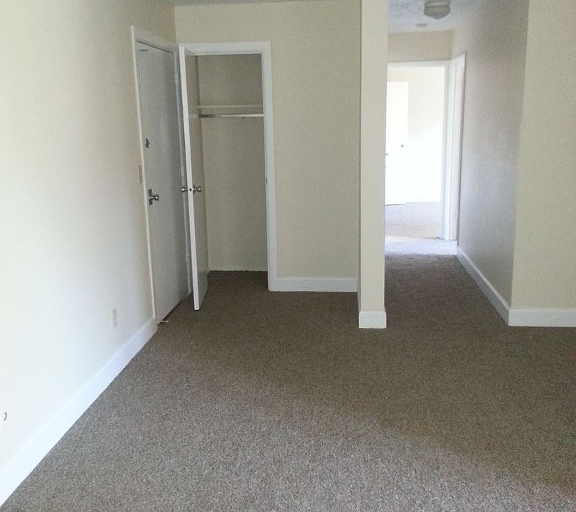 1st image of 2345 Beechmont Ave APT 9