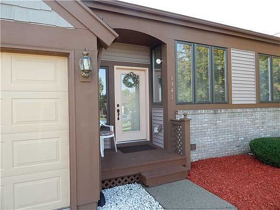 2nd image of 1341 W Brookside Dr