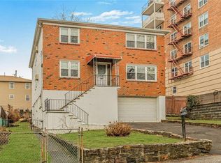 221 Vredenburgh Ave, Yonkers, NY 10704
