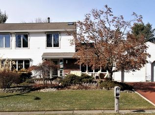 42 Damascus Dr, Marlboro, NJ 07746