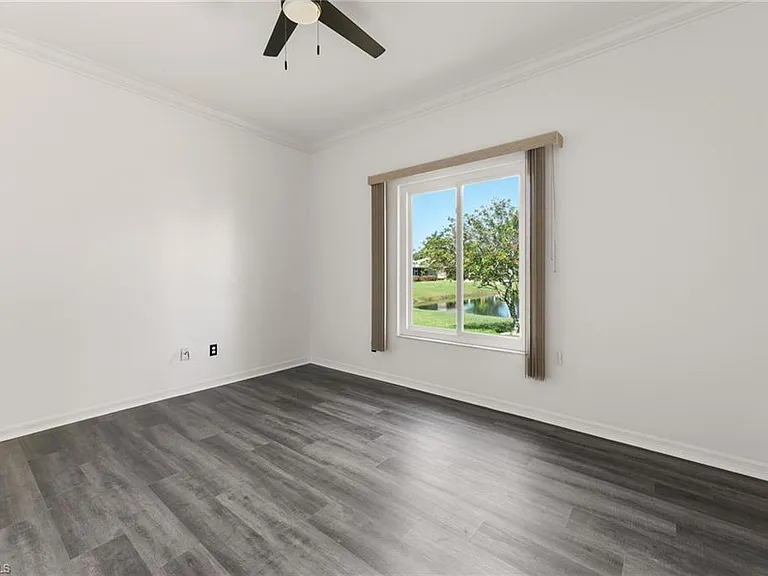 223 Stanhope Cir — Photo 18