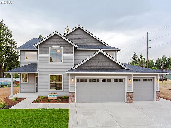 2nd image of 10907 NE 62nd Pl