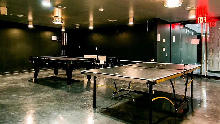 Rented by Nooklyn NYC LLC | media 12