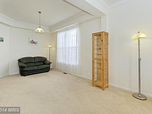3rd image of 4849 Montega Dr