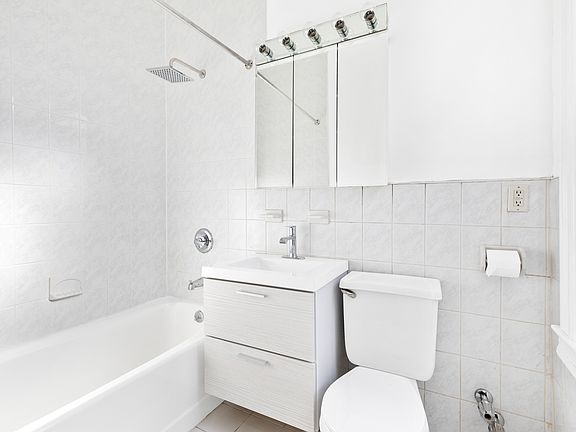 5th image of 516 12th St #1A