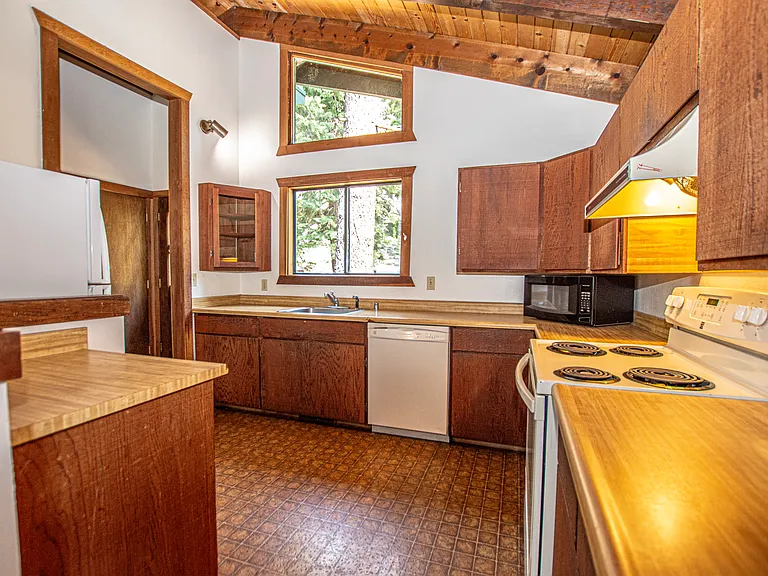 4169 Robert Ave — Photo 7