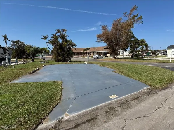 19681-133 Summerlin Rd, Fort Myers, FL 33908