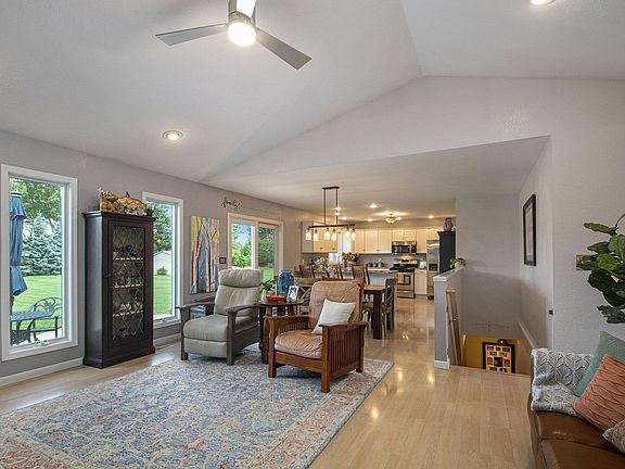 5th image of 19373 Country Creek Ct