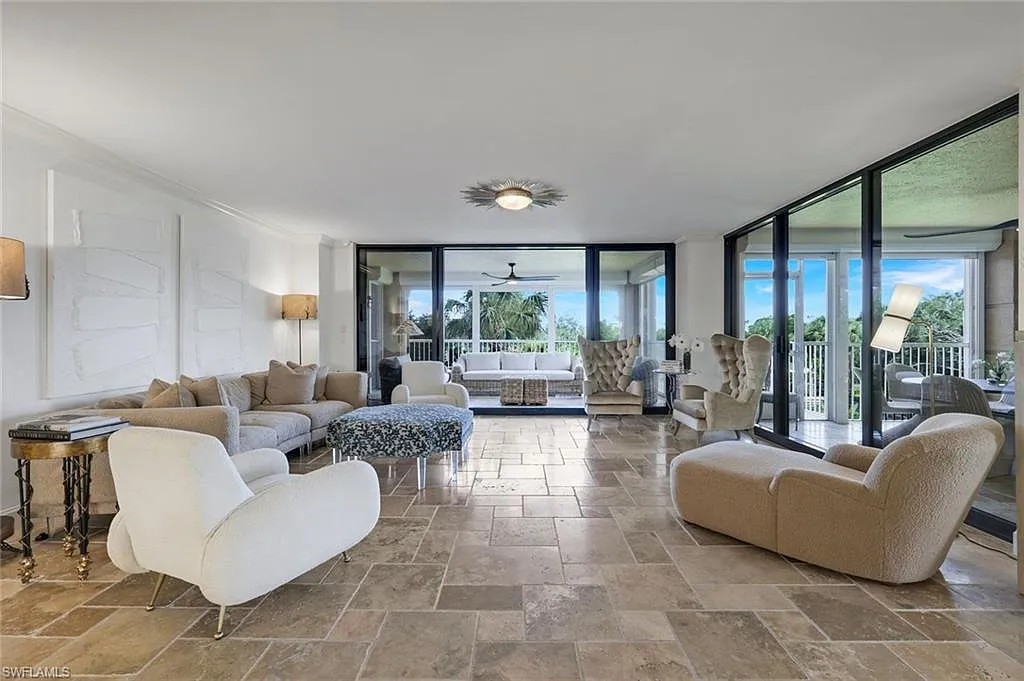 3 bed, 3.0 bath, 3225 sqft, $27,000 — Photo 1