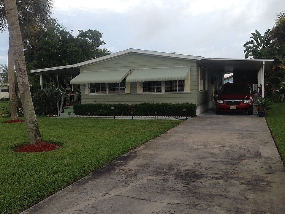 1st image of 466 Fairway Dr
