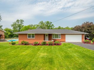 13 Magnolia St, Ellsworth, PA 15331