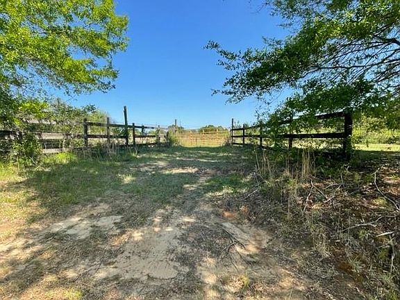 2nd image of Simmons Rd