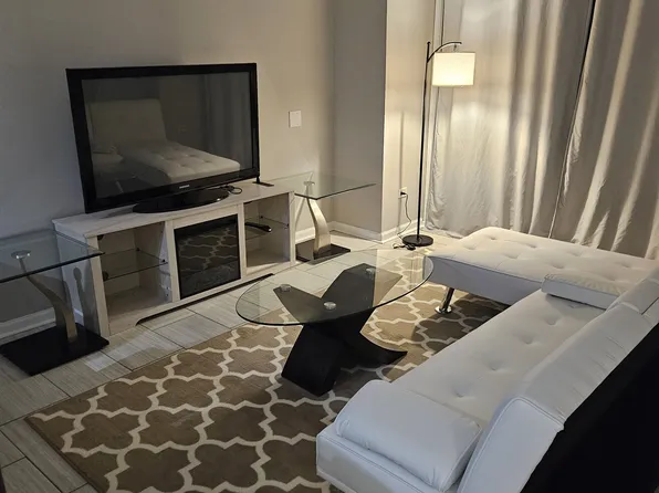 2510 W Flournoy St, Chicago, IL 60612