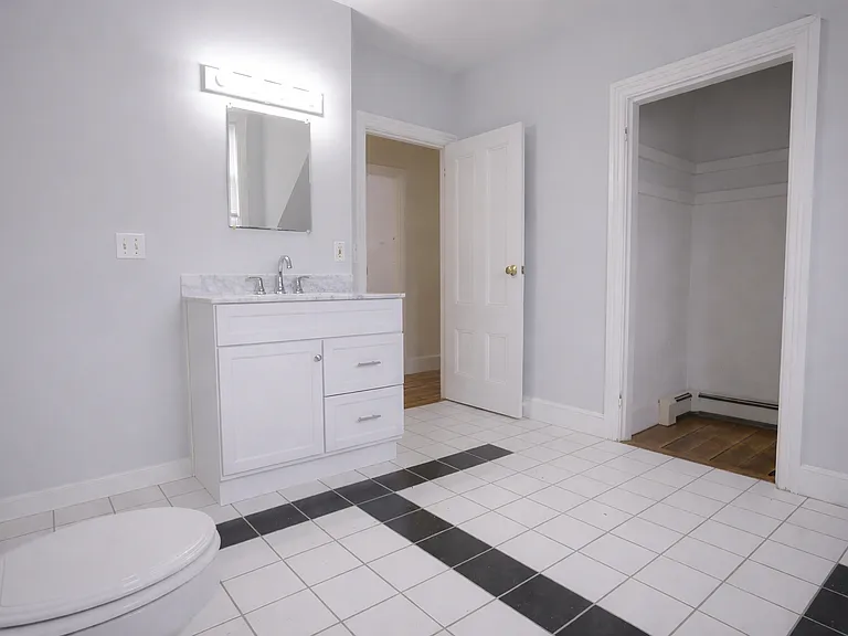 18 Amy St #2 — Photo 21
