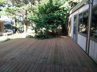 42384 Sunset Pl, Port Orford, OR 97465