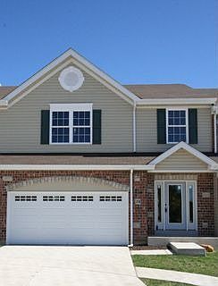 2nd image of 22 Loris Ln