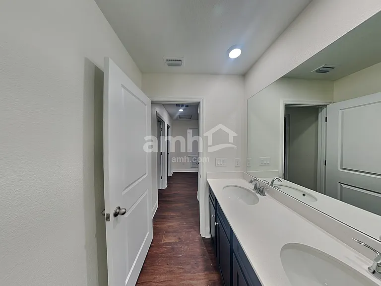 2521 Sunrise Landing Loop — Photo 19