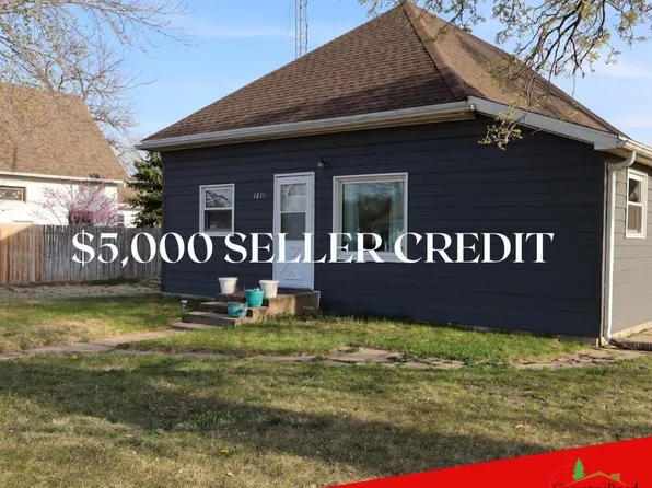 1011 2nd St, Alma, NE 68920
