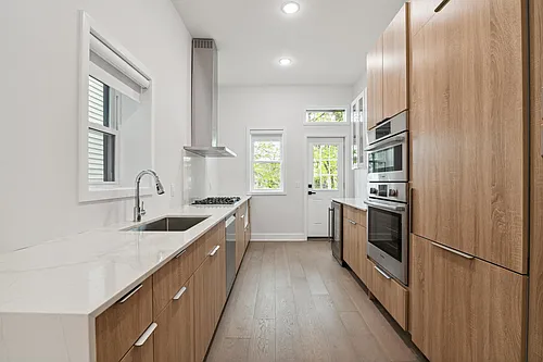 36 Park St #2 Photo 1