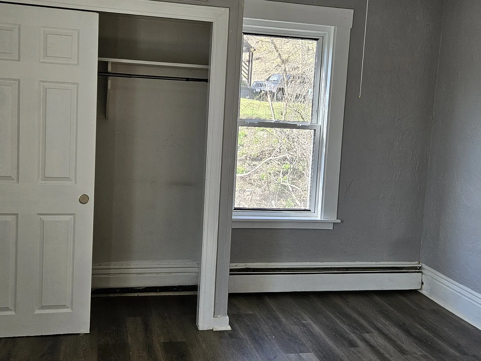 3 bed, 1200 sqft, $2,100 — Photo 4