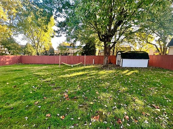4th image of 4290 Crownwood Ave