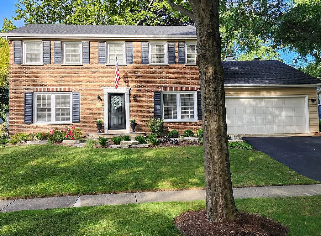 108 N Greenwich Ln photo 1