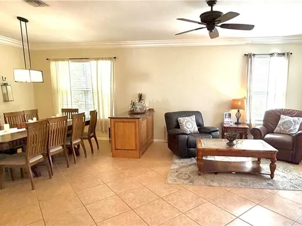 8364 Laurel Lakes BLVD, NAPLES, FL 34119