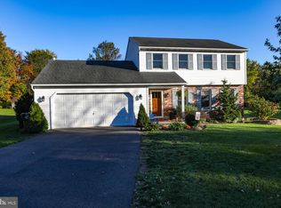 1447 Mensch Ln, Gilbertsville, PA 19525