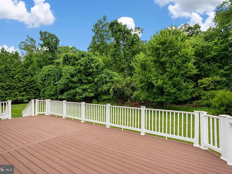 23353 Lennoxville Way — Photo 31