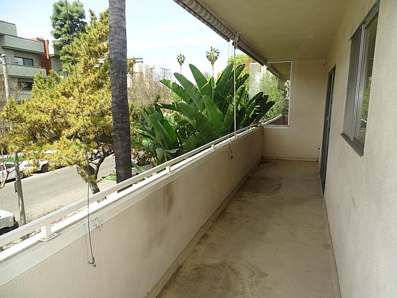 4th image of 4334 Stern Ave APT 31