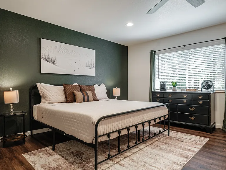 14296 Glacier View Dr — Photo 2