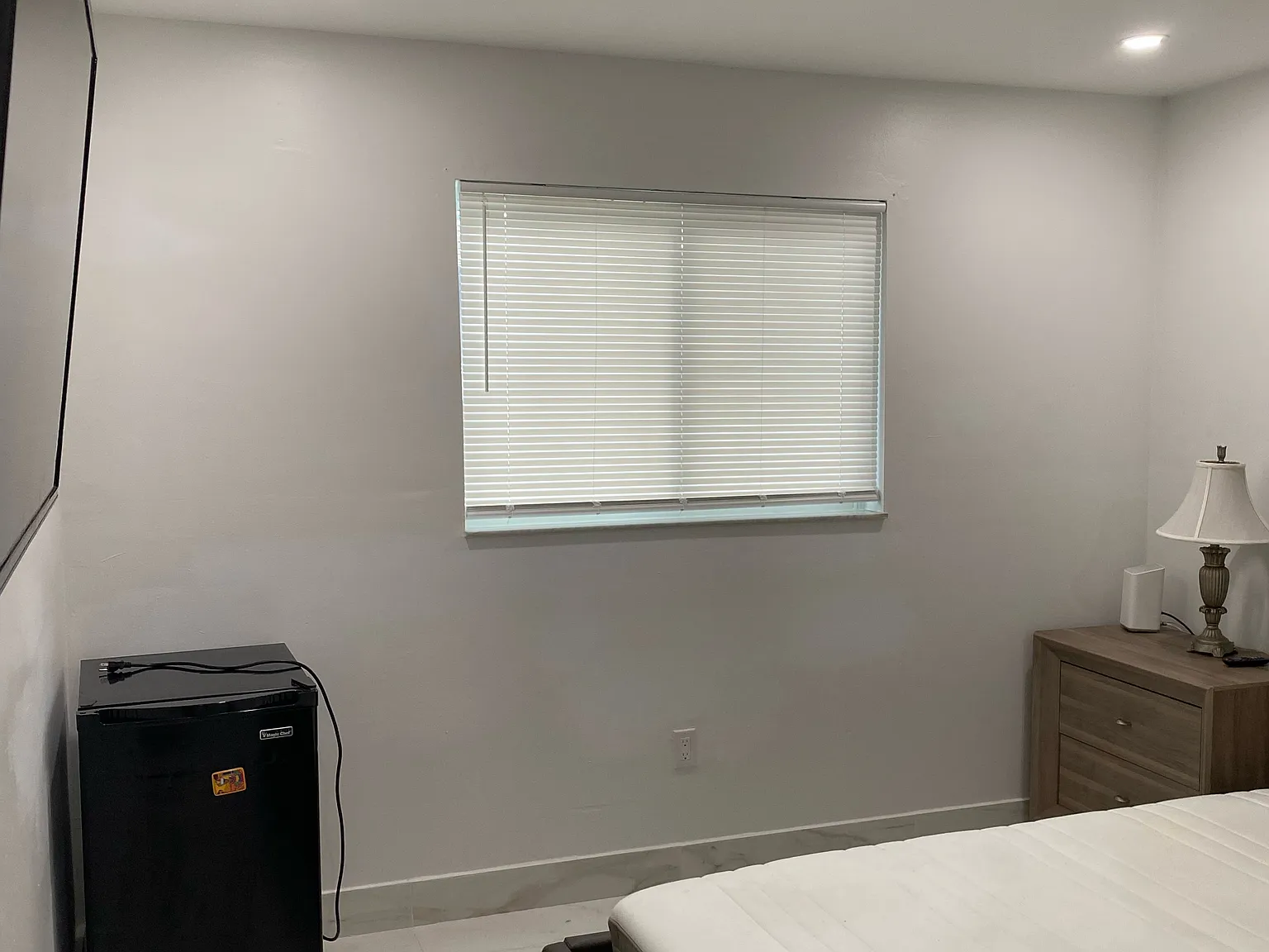 1 bed, 1200 sqft, $1,000 — Photo 3