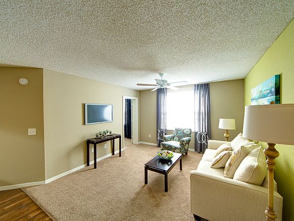 Gregory Cove Living Room