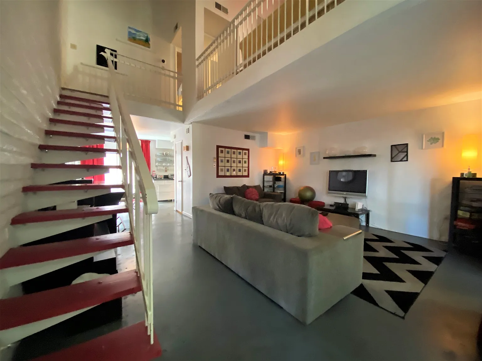 1 bed, 1.5 bath, 1029 sqft, $1,900 — Photo 4
