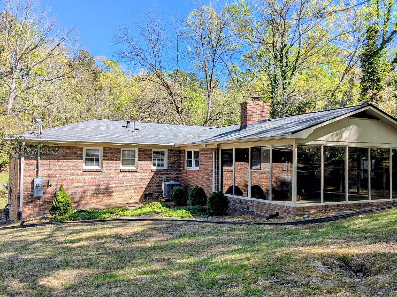 3 bed, 2032 sqft, $1,950 — Photo 4