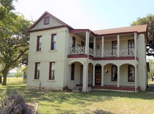 111 Legacy Ln N, Comfort, TX 78013