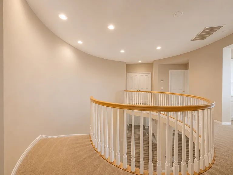 1461 W Harrison Ave — Photo 6