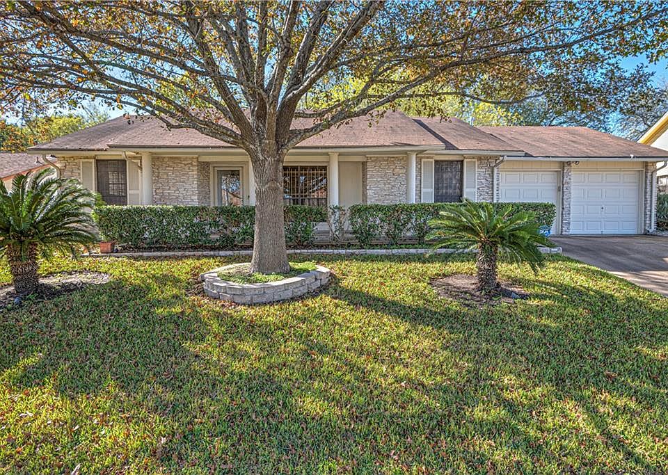 1st image of 1013 Weeping Willow Dr