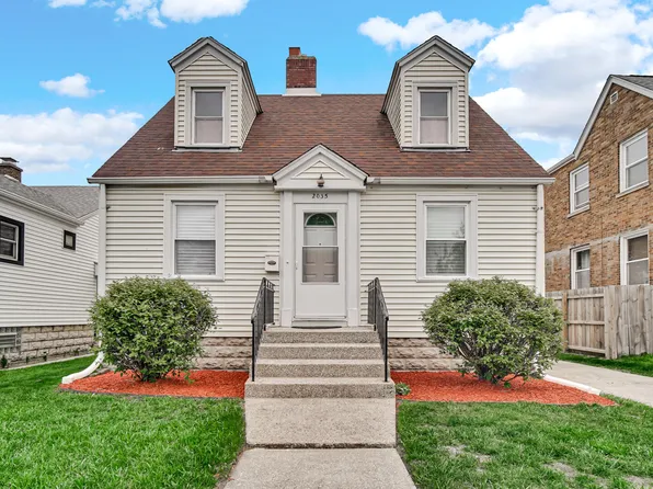 2035 Davis Ave, Whiting, IN 46394