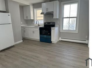 53 Shaffer St #2, Lowell, MA 01854