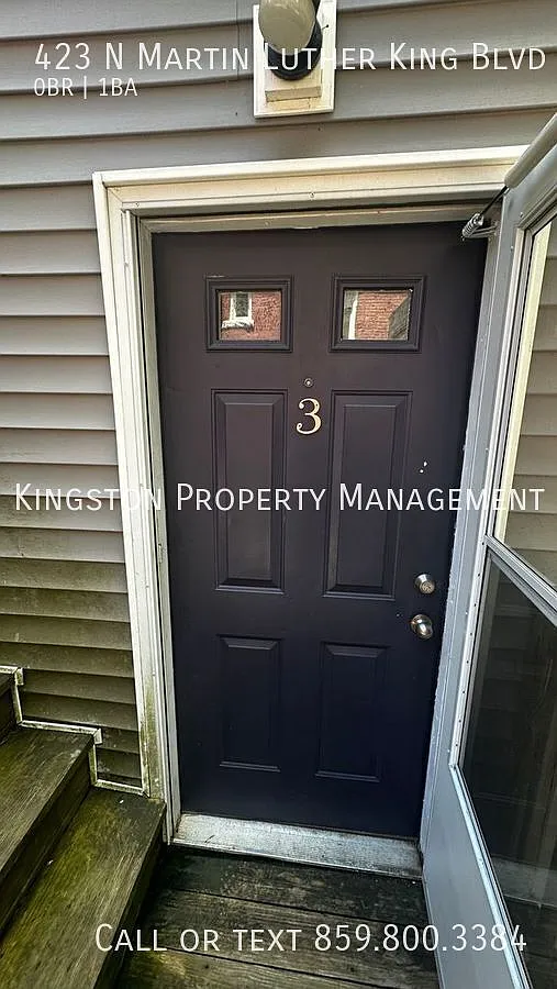Spacious Studio Apartment Now Available! — Photo 3