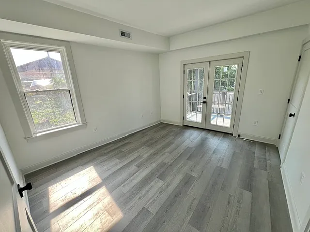 18 Dunreath St #3 — Photo 4